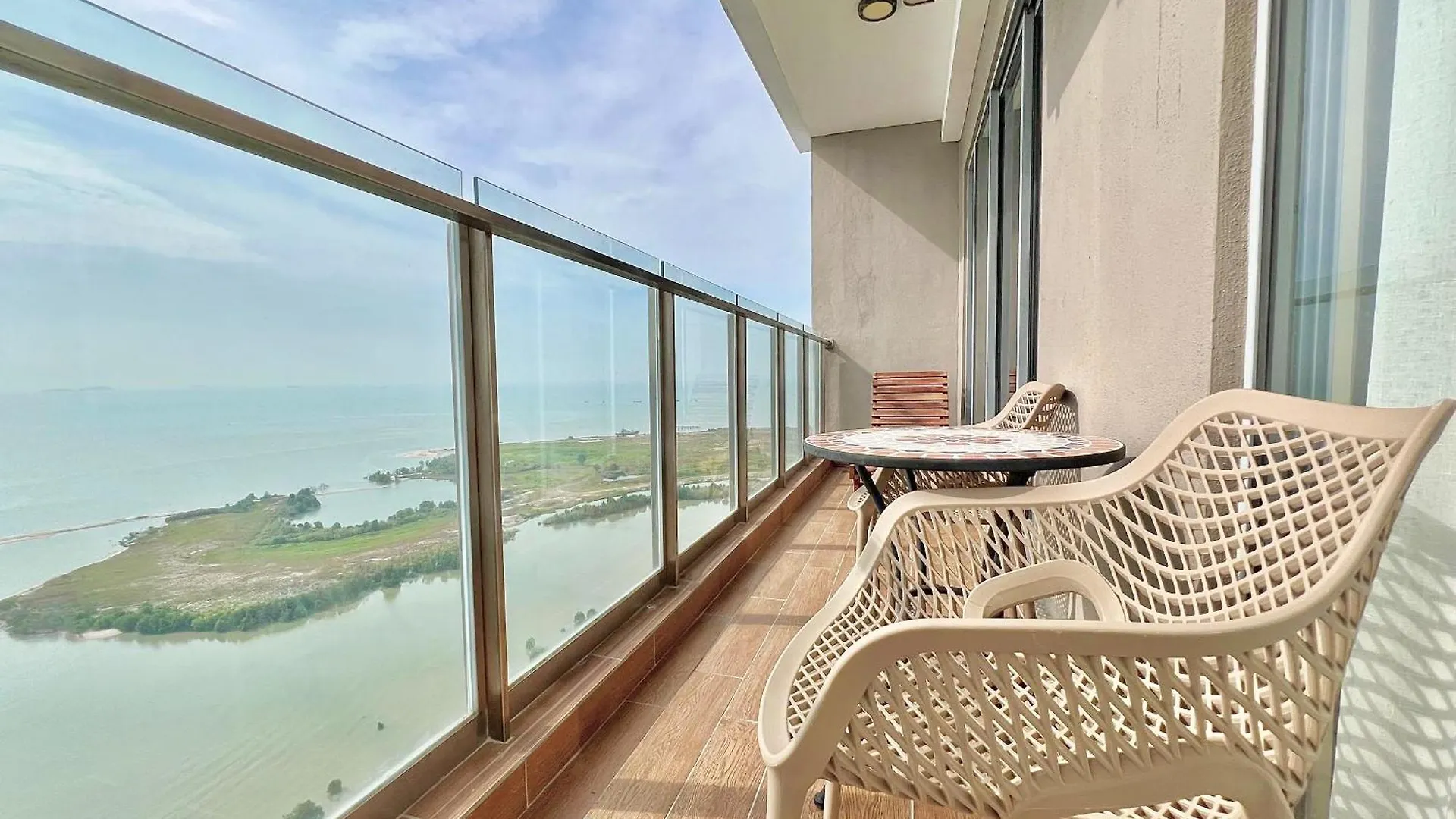 Silverscape Residence Sea View Melaka By Stayrene