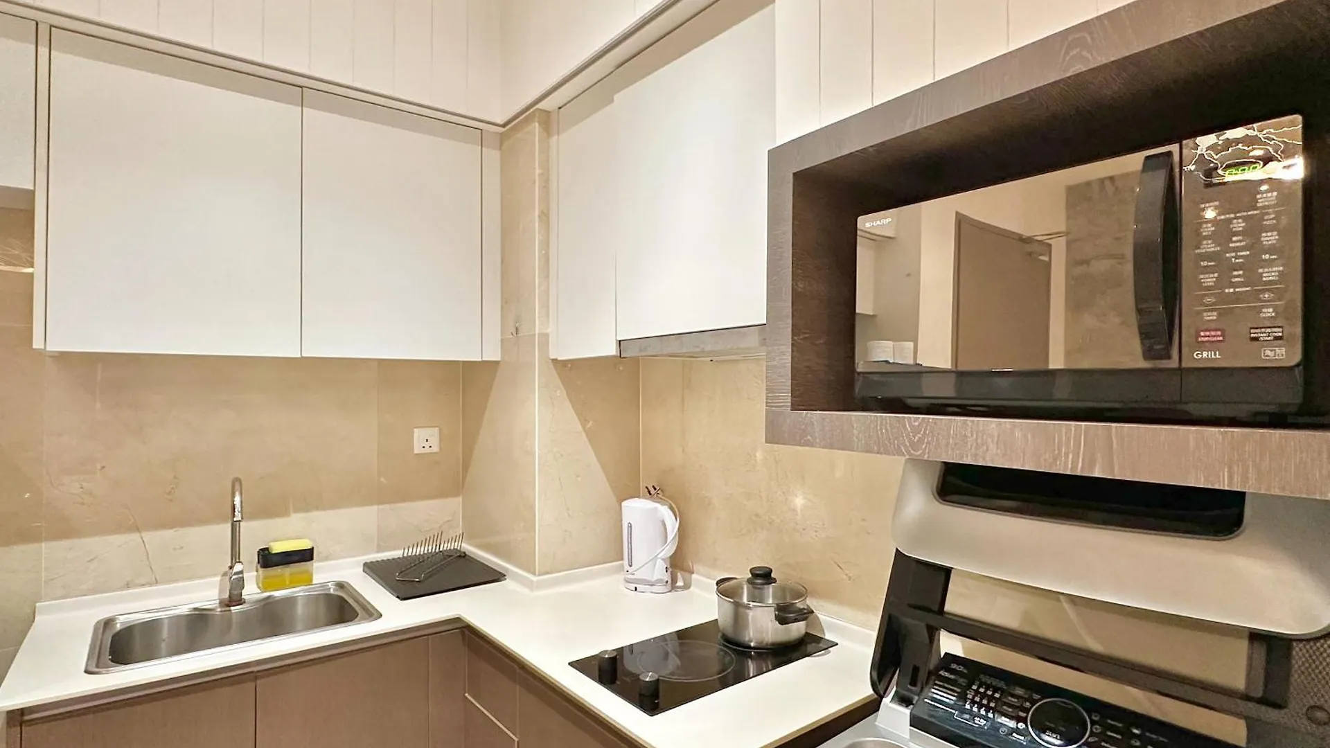 Silverscape Residence Sea View Melaka By Stayrene 0*, Malacca